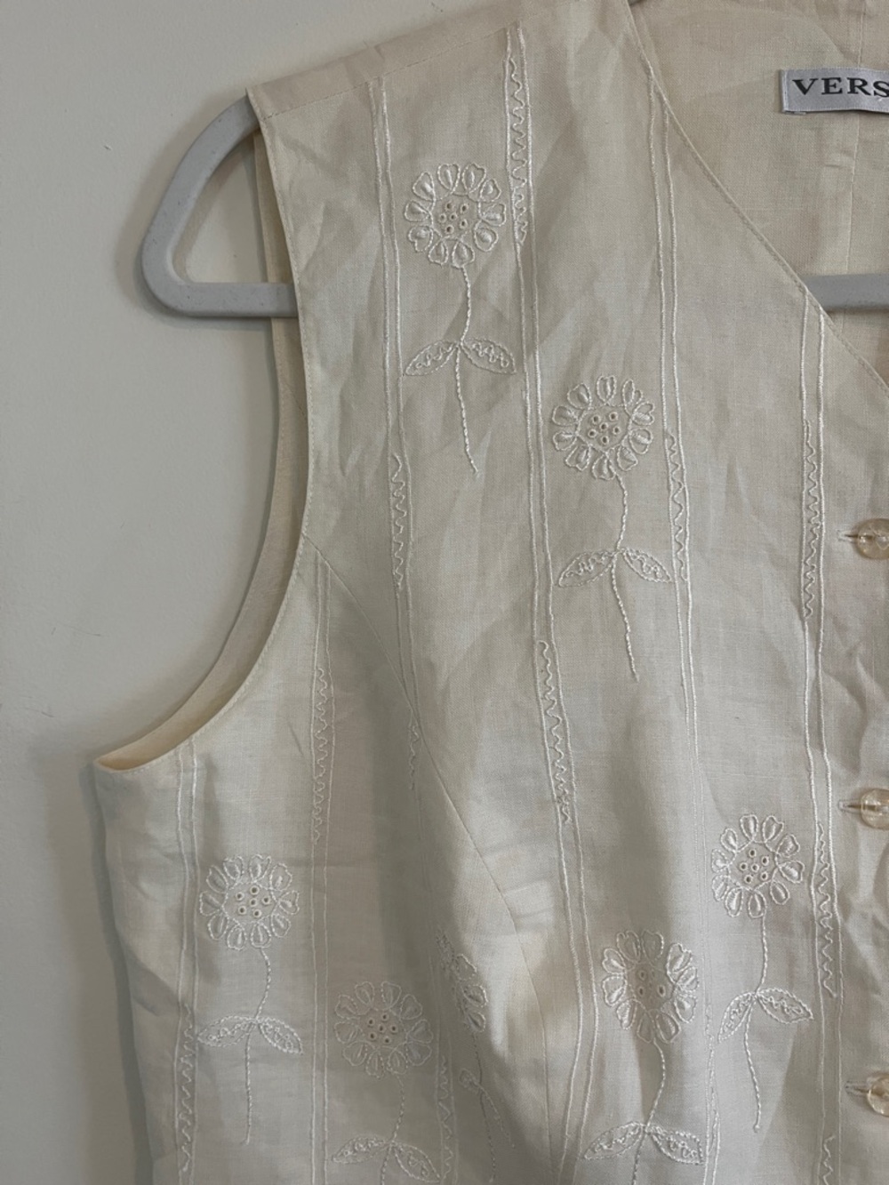 Verse Linen Vest Waistcoast Button Down Top Embroidered Cream Floral Lagenlook - Picture 2 of 5